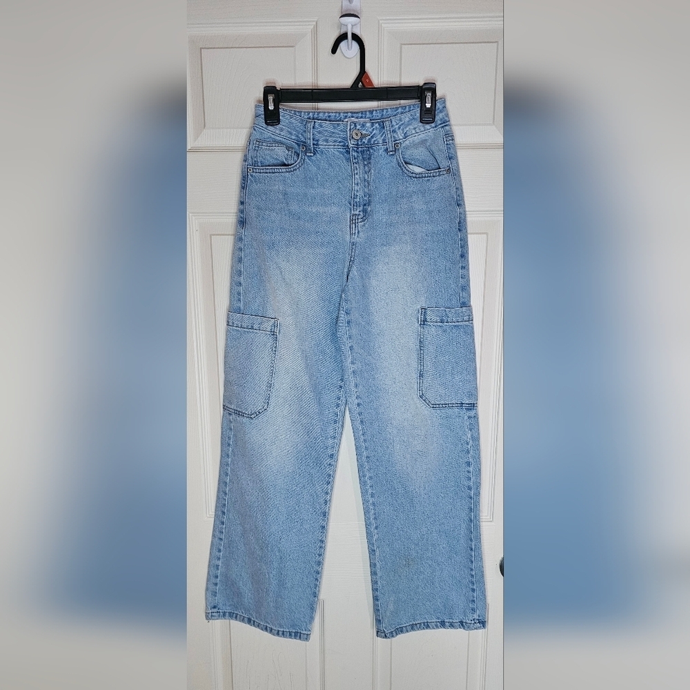 Forever 21 Light Wash Cargo Jeans High Rise Wide Leg - Size 25 - Picture 1 of 3